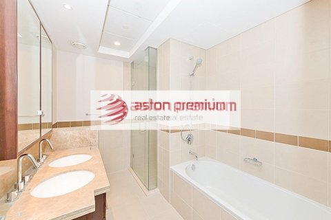 2 bedrooms Apartment in Downtown Dubai (Downtown Burj Dubai), UAE No. 198959 3