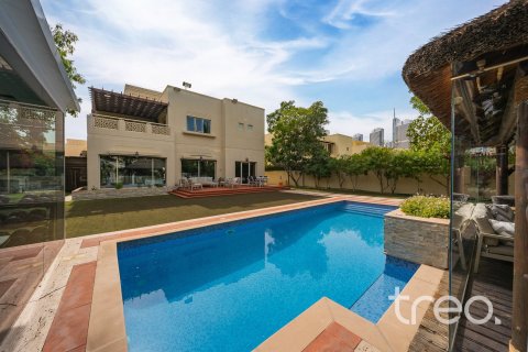 Villa de 4 dormitorios en Meadows, UAE No. 173810 2