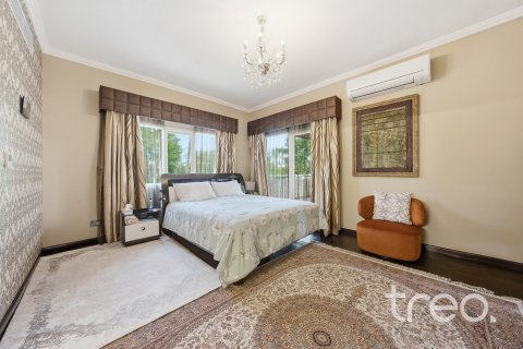Villa de 4 dormitorios en Meadows, UAE No. 173810 8