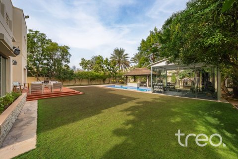 Villa de 4 dormitorios en Meadows, UAE No. 173810 18