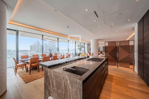 4 bedrooms Apartment in One at Palm Jumeirah, UAE No. 188434 3