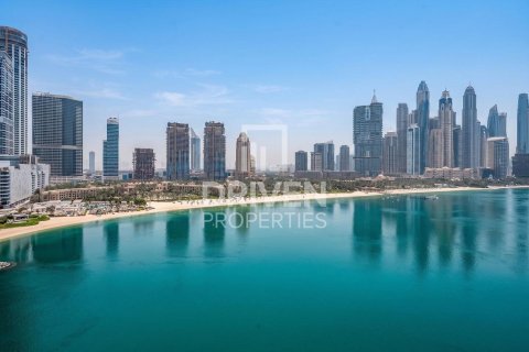 4 bedrooms Apartment in One at Palm Jumeirah, UAE No. 188434 24