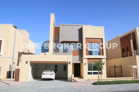 Villa de 4 dormitorios en Al Barsha, UAE No. 377 6