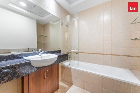 4 bedrooms Villa in Dubai, UAE No. 168097 3
