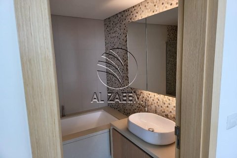 2 bedrooms Apartment on the Yas Island, UAE No. 90046 4