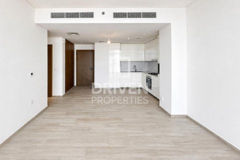 Квартира с 2 спальнями в Palace Residences, ОАЭ №209674 3