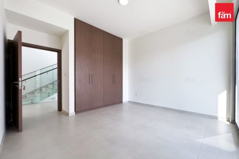 4 bedrooms Villa in Dubai, UAE No. 142628 11
