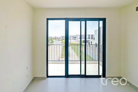 Villa de 4 dormitorios en EMAAR South, UAE No. 199096 9