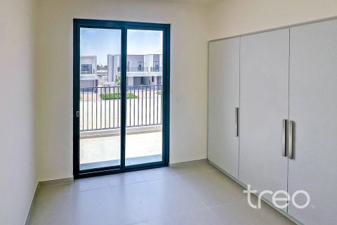 Villa de 4 dormitorios en EMAAR South, UAE No. 199096 11