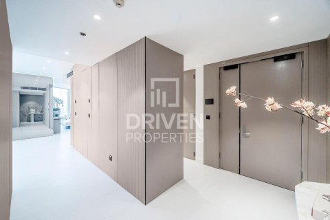 Квартира с 4 спальнями в Даунтаун Дубай (Даунтаун Бурдж Дубай), ОАЭ №192471 25