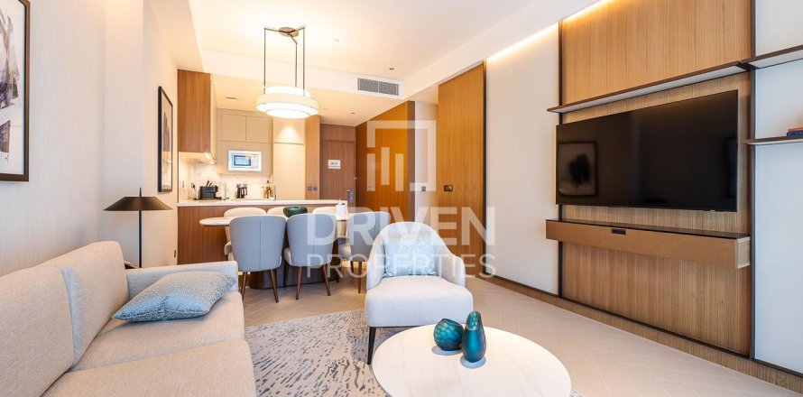 Квартира с 2 спальнями в The Address Residences Dubai Opera, ОАЭ №192473