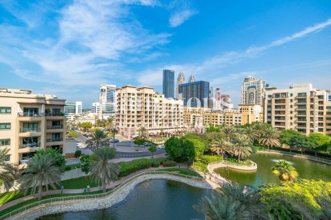 Apartment de 2 dormitorios en The Views 1, UAE No. 148276 3