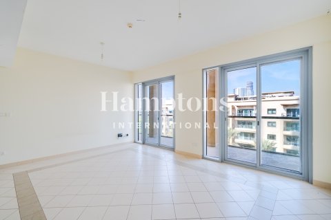 Apartment de 2 dormitorios en The Views 1, UAE No. 148276 9