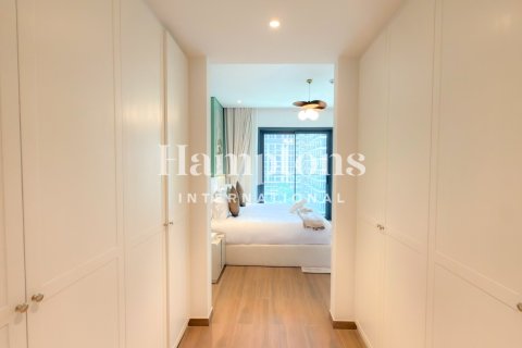 2 bedrooms Apartment in City Walk Phase 2, UAE No. 210202 4