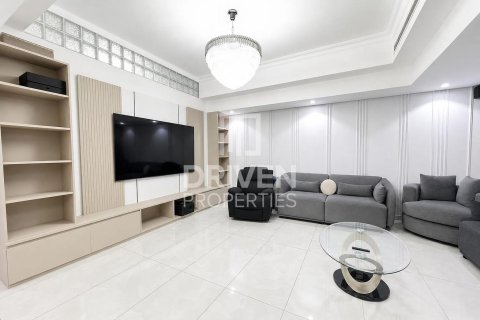 Квартира с 2 спальнями в Джумейра Лейк Тауэрс, ОАЭ №209675 5