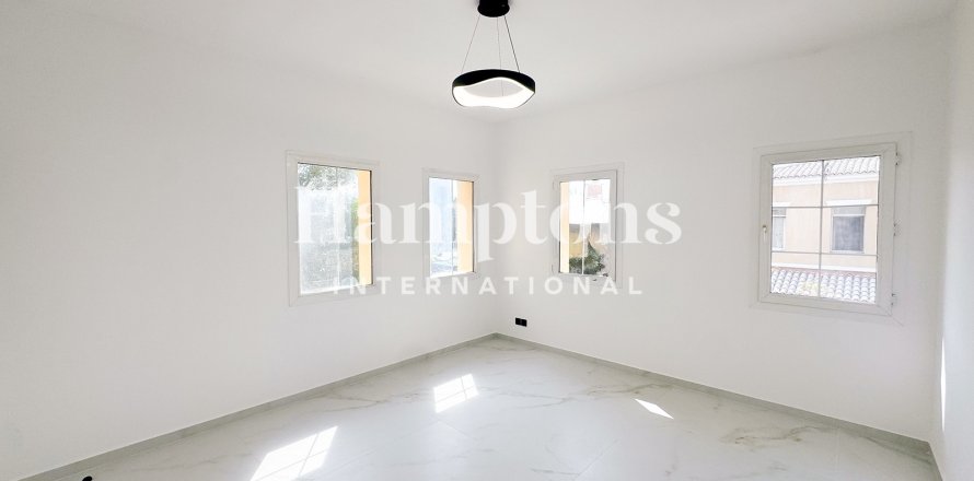 Villa de 4 dormitorios en Arabian Ranches 2, UAE No. 142902