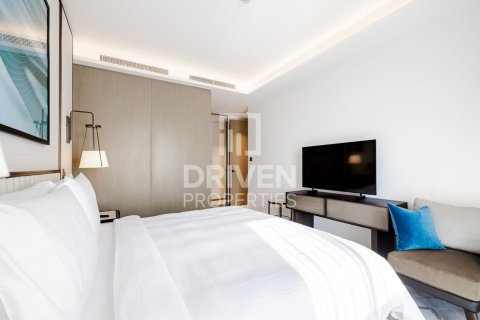 Квартира с 3 спальнями в Address Harbour Point, ОАЭ №189699 18