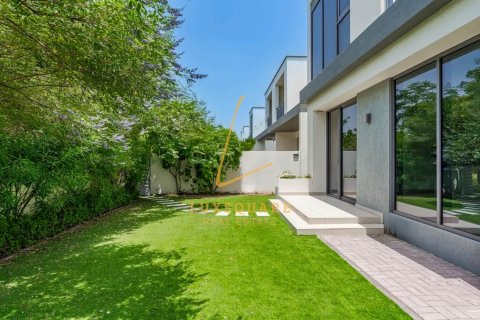 Вилла с 3 спальнями в Дубай Хилс Эстейт, ОАЭ №140646 16