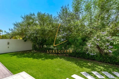 Вилла с 3 спальнями в Дубай Хилс Эстейт, ОАЭ №140646 10