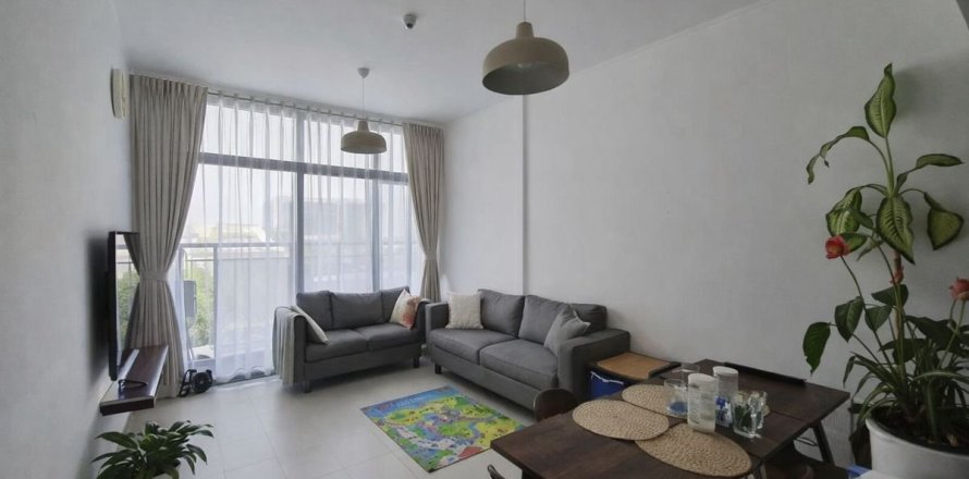 2 bedrooms Apartment in Motor City, UAE No. 161866