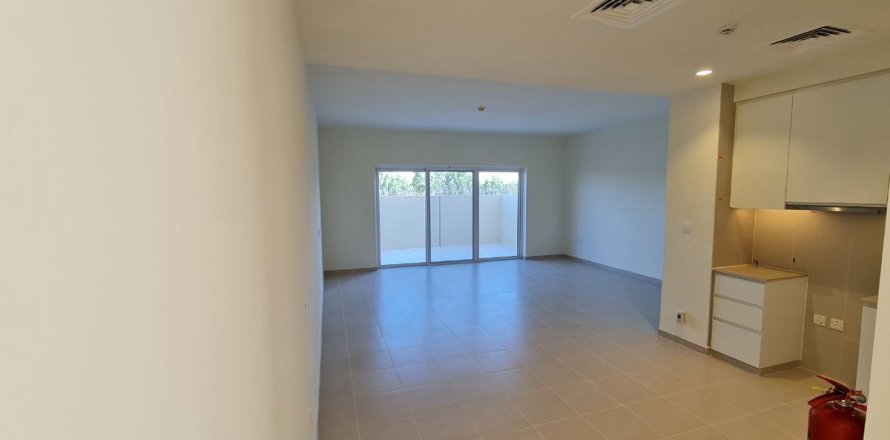2 bedrooms Apartment in Dubai, UAE No. 161865