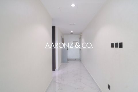 1 bedroom Apartment in Jumeirah Lake Towers, UAE No. 143042 11