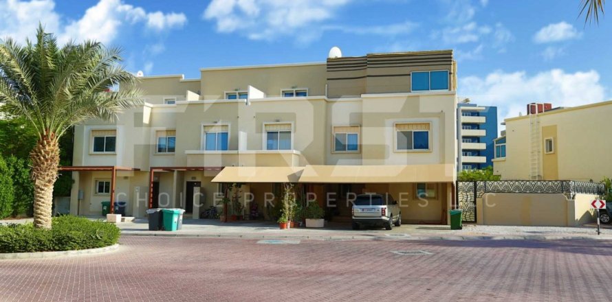 Villa de 2 dormitorios en Al Reef, UAE No. 172364