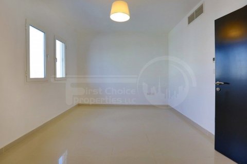 Villa de 2 dormitorios en Abu Dhabi, UAE No. 172368 9
