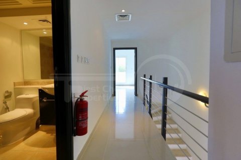 Villa de 2 dormitorios en Abu Dhabi, UAE No. 172368 12