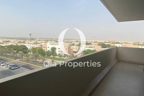 3 bedrooms Apartment in Al Reef, UAE No. 172363