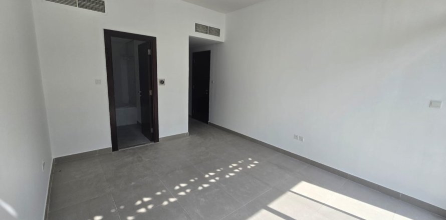 Townhouse de 3 chambres à Arabella Townhouses, UAE No. 142175