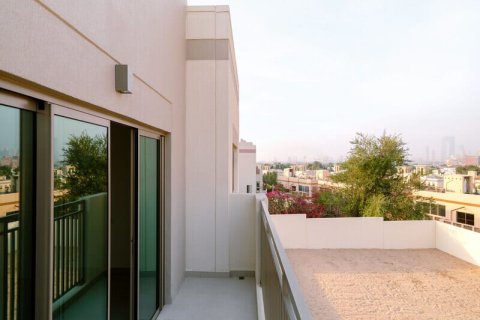 4 bedrooms Villa in Jebel Ali, UAE No. 142174 16