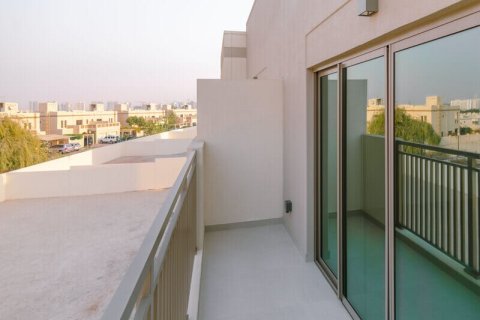 4 bedrooms Villa in Jebel Ali, UAE No. 142174 19