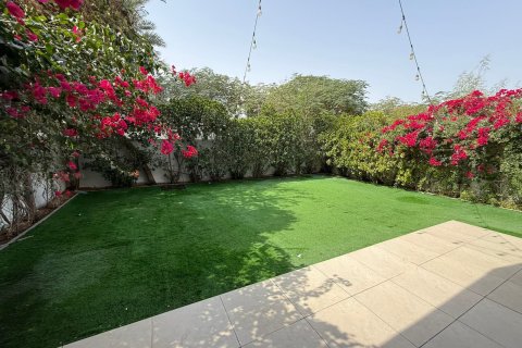 Townhouse de 3 chambres à Mudon, UAE No. 145733 9