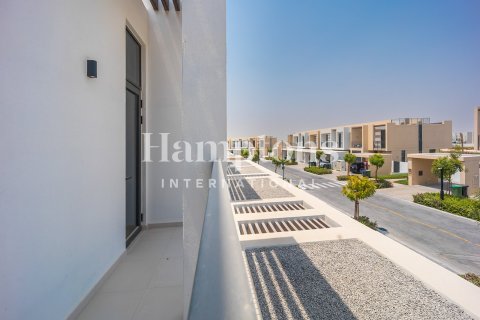 Villa de 3 chambres à Dubai South (Dubai World Central), UAE No. 145738 3