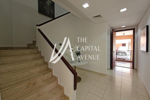 4 غرف نوم فيلا في Abu Dhabi Gate City, الإمارات العربية المتحدة رقم 86667 17