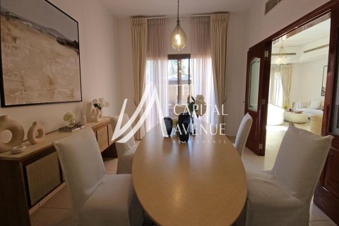 4 غرف نوم فيلا في Abu Dhabi Gate City, الإمارات العربية المتحدة رقم 86667 10