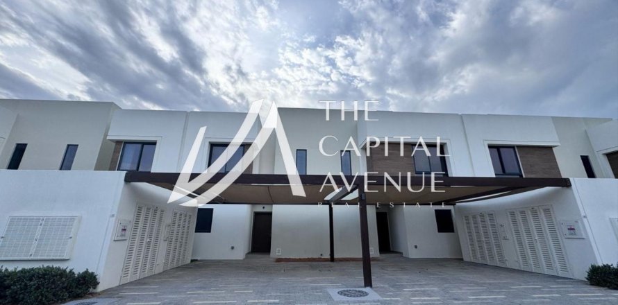 Townhouse de 3 dormitorios en  Yas Island, UAE No. 86688
