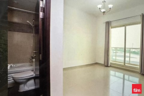 1 bedroom Apartment in Dubai Sports City, UAE No. 169665 9