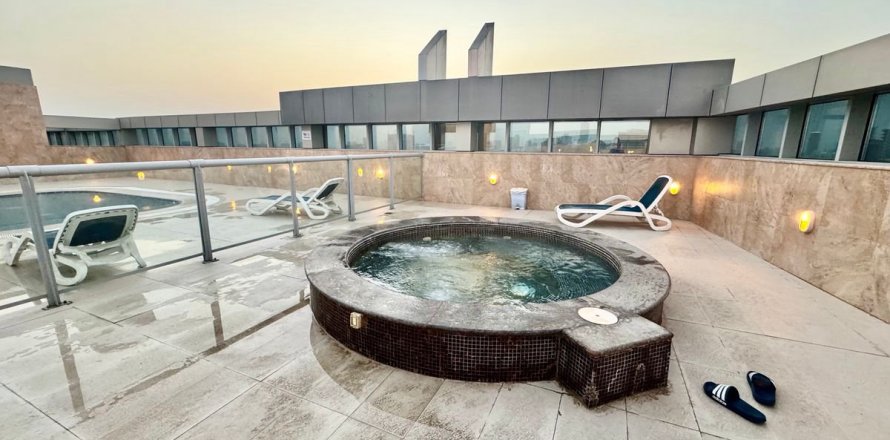 1 bedroom Apartment in Dubai Sports City, UAE No. 169665