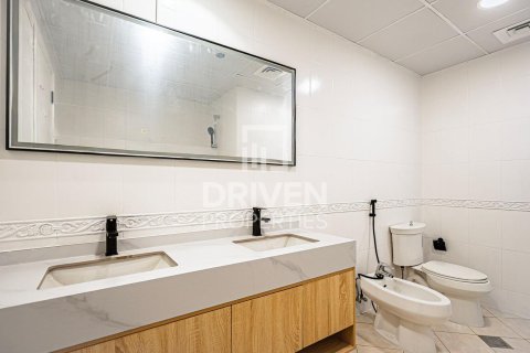 3 bedrooms Apartment in Motor City, UAE No. 138001 7