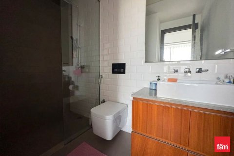 Apartment de 2 dormitorios en Motor City, UAE No. 166576 8