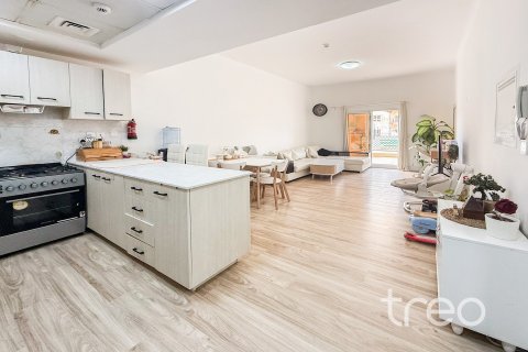 Квартира с 1 спальней в Remraam, ОАЭ №186704 4