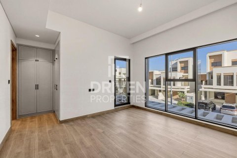 5 bedrooms Townhouse in Damac Lagoons, UAE No. 192769 9