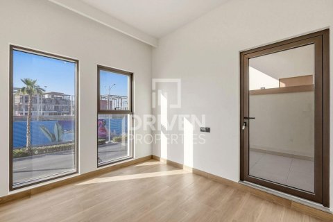 5 bedrooms Townhouse in Damac Lagoons, UAE No. 192769 13