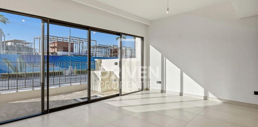 5 bedrooms Townhouse in Damac Lagoons, UAE No. 192769