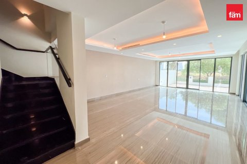 Townhouse de 6 dormitorios en Dubai, UAE No. 167475 4