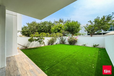 3 bedrooms Townhouse in Dubai, UAE No. 105829 4