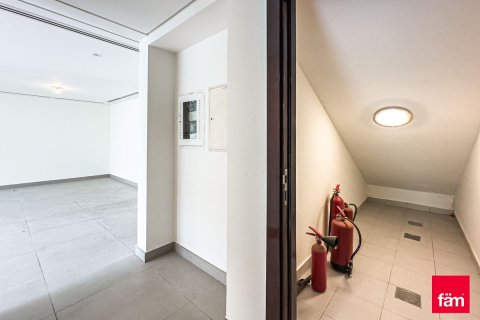 3 bedrooms Townhouse in Dubai, UAE No. 105829 14