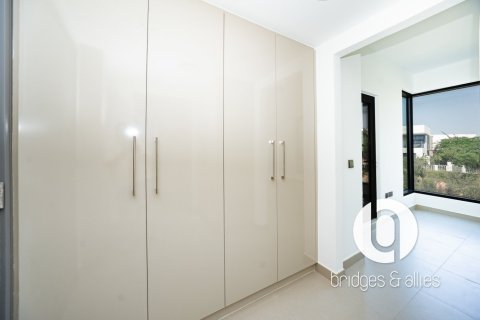 4 bedrooms Villa in Dubai Hills Estate, UAE No. 156408 9